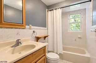 24 Countryside Dr, Livingston, NJ 07039 - Photo 8