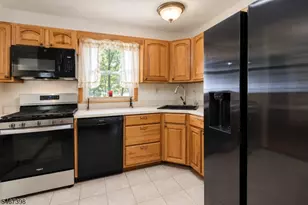 24 Countryside Dr, Livingston, NJ 07039 - Photo 4