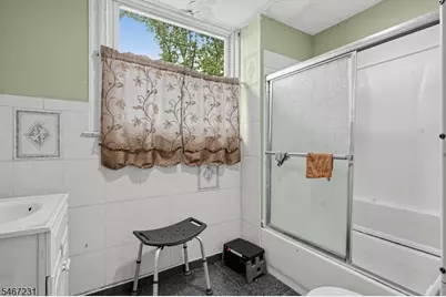 5456 Osborne Ter, Newark, NJ 07108 - Photo 24