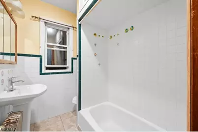 112 Hammond Ave, Passaic, NJ 07055 - Photo 12