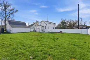 129 Willow Ave, Aberdeen Township, NJ 07747 - Photo 28