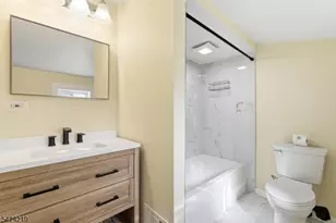 129 Willow Ave, Aberdeen Township, NJ 07747 - Photo 22
