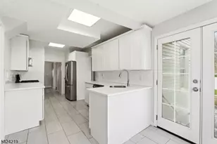 129 Willow Ave, Aberdeen Township, NJ 07747 - Photo 14