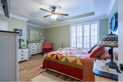 319 Regency Pl #319, Woodbridge Township, NJ 07095 - Photo 6