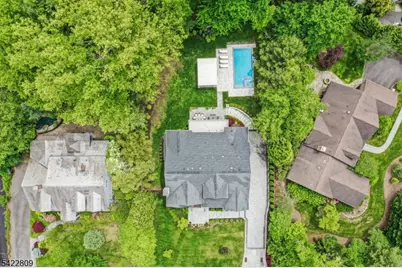290 Long Hill Dr, Millburn, NJ 07078 - Photo 32