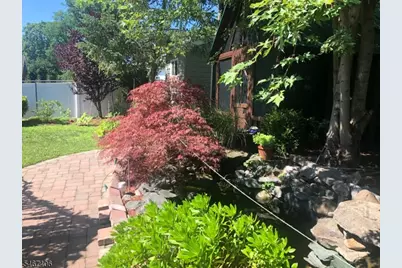 96 Compton St, Middletown Twp., NJ 07718 - Photo 4