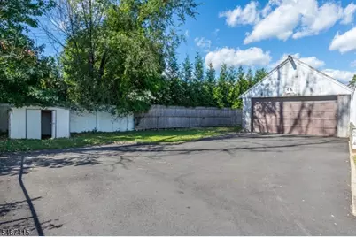 308 Pine St, Pompton Lakes, NJ 07442 - Photo 32
