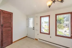 308 Pine St, Pompton Lakes, NJ 07442 - Photo 10