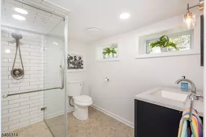 22 Euclid Pl, Montclair, NJ 07042 - Photo 42