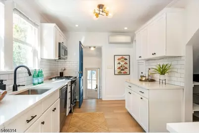 22 Euclid Pl, Montclair, NJ 07042 - Photo 22