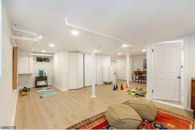22 Euclid Pl, Montclair, NJ 07042 - Photo 40