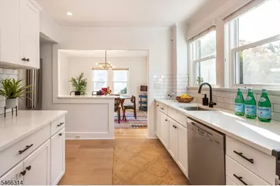 22 Euclid Pl, Montclair, NJ 07042 - Photo 24
