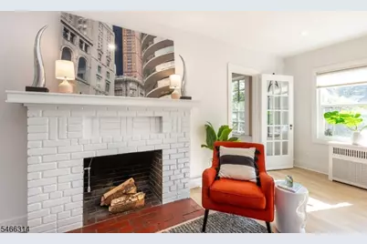 22 Euclid Pl, Montclair, NJ 07042 - Photo 12