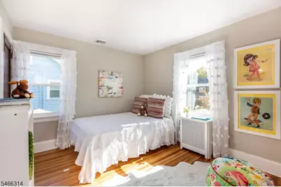 22 Euclid Pl, Montclair, NJ 07042 - Photo 30