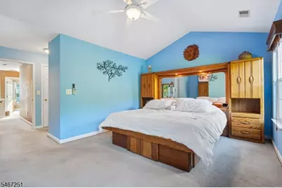 114 Mountainside Dr, Pompton Lakes, NJ 07442 - Photo 6