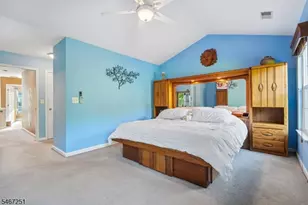 114 Mountainside Dr, Pompton Lakes, NJ 07442 - Photo 6