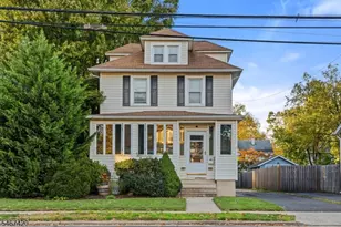 432 1st St, Dunellen, NJ 08812 - Photo 1