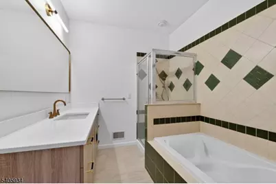 8 Maple Cres Unit #12, Vernon Twp., NJ 07462 - Photo 10