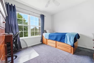 17 Windsor Ln, Lopatcong Township, NJ 08865 - Photo 20