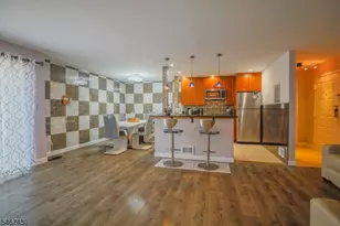 1150-1190 W St George C31C0, Linden, NJ 07036 - Photo 4