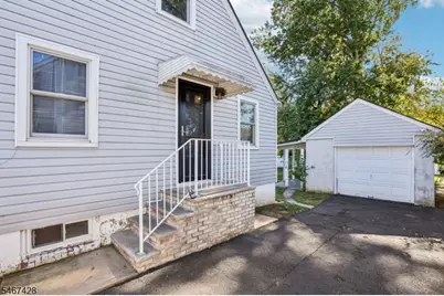 239 Bradford Ave, Linden, NJ 07036 - Photo 4