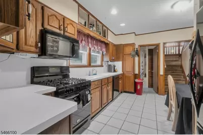 416 Roosevelt St, Roselle Park, NJ 07204 - Photo 8