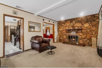 416 Roosevelt St, Roselle Park, NJ 07204 - Photo 6