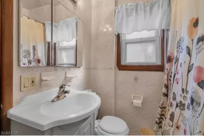 416 Roosevelt St, Roselle Park, NJ 07204 - Photo 14