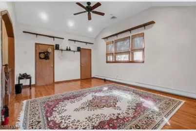 416 Roosevelt St, Roselle Park, NJ 07204 - Photo 16
