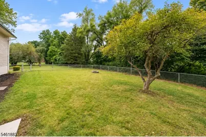 157 Circle Dr, Long Hill Township, NJ 07946 - Photo 22