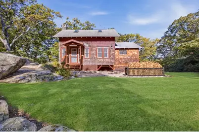 14 Saugtaug Trl, Byram Township, NJ 07821 - Photo 1