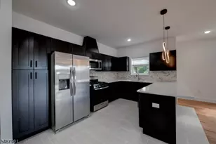 2 Cleveland St, Belleville, NJ 07109 - Photo 8