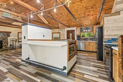 37 Maxim Dr, Hopatcong, NJ 07843 - Photo 14