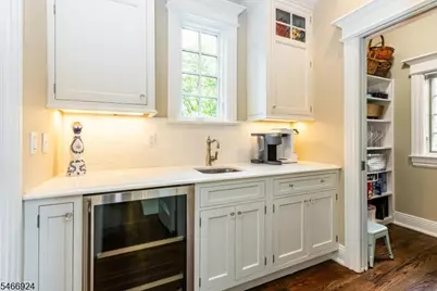 25 Norman Rd, Montclair, NJ 07043 - Photo 12