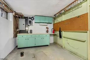 585 Trinity Pl, Westfield, NJ 07090 - Photo 22