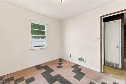 2 Dawn Dr, Clark Township, NJ 07066 - Photo 20