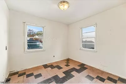 2 Dawn Dr, Clark Township, NJ 07066 - Photo 18