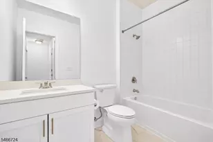 18 Parkside Ln, Teaneck Township, NJ 07666 - Photo 18