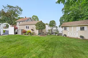 58 N Hillside Ave, Roxbury Township, NJ 07847 - Photo 4