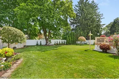 58 N Hillside Ave, Roxbury Township, NJ 07847 - Photo 6