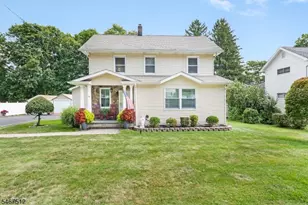 58 N Hillside Ave, Roxbury Township, NJ 07847 - Photo 2