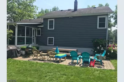 42 Lidgerwood Pkwy, Morristown, NJ 07960 - Photo 2