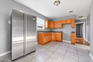 196 Fairmount Ave, Newark, NJ 07103 - Photo 2