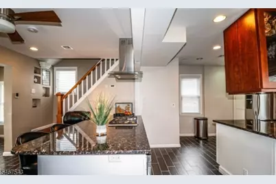 1017 Main St, Rahway, NJ 07065 - Photo 2