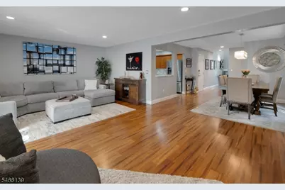 92 Edgefield Dr, Parsippany, NJ 07950 - Photo 14