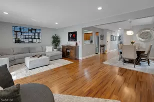92 Edgefield Dr, Parsippany, NJ 07950 - Photo 14