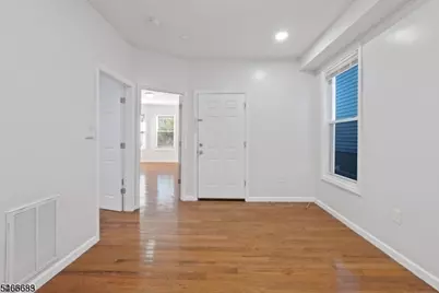 346 Sanford Ave, Newark, NJ 07106 - Photo 2