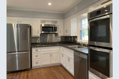 9 Harrison Ct, Summit, NJ 07901 - Photo 10
