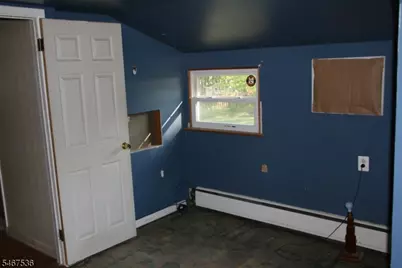 9 Robin Hood Rd, Parsippany, NJ 07950 - Photo 16