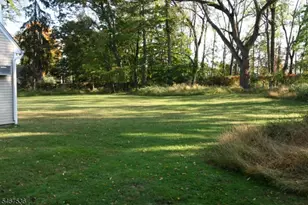 9 Robin Hood Rd, Parsippany, NJ 07950 - Photo 20